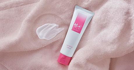 「綾花」ブランド初のボディケア商品が誕生。やさしくなじんで乾燥から肌を守る、顔・からだ用クリーム。『綾花 ヘパプラス クリーム』　～2023年9月1日（金）から順次販売開始～